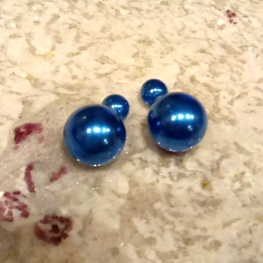 SOLD•••• Double Ball Faux Pearl Earrings